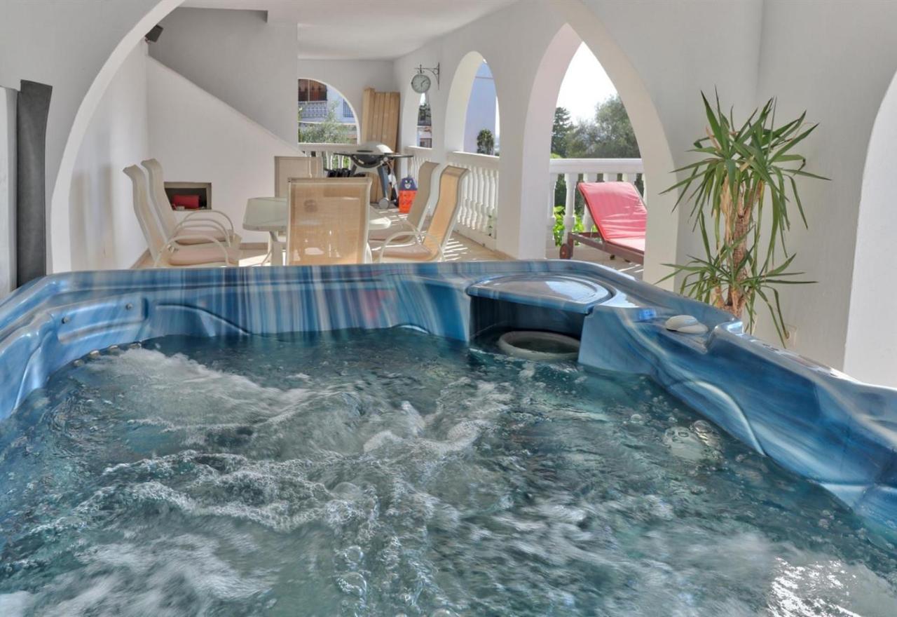 Nice And Spacius Villa Near Fuengi ミハス エクステリア 写真